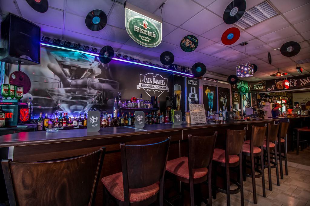 Appartement Jack Daniel Friends à Faliraki Extérieur photo